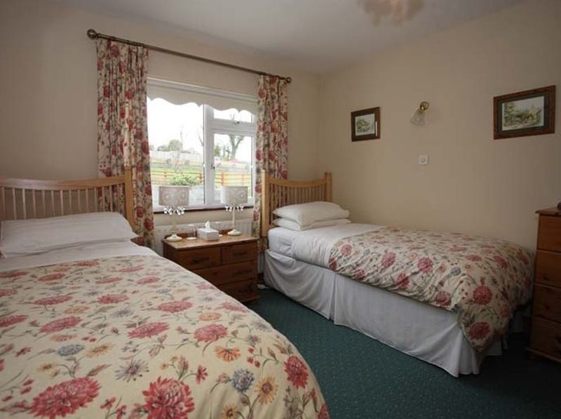 Avondale Farmhouse B&B Pettigoe Esterno foto